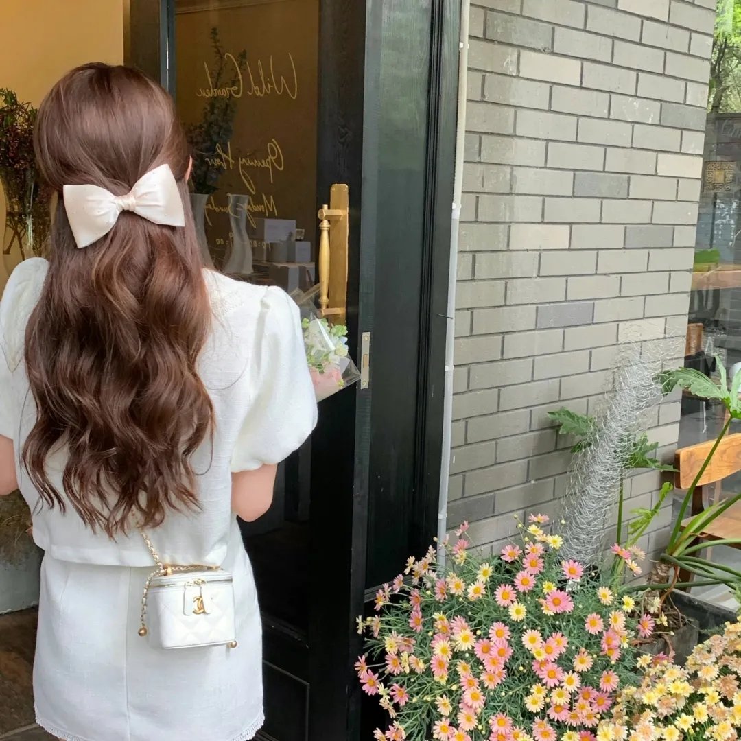 霸道总裁与乡村女教师 海报